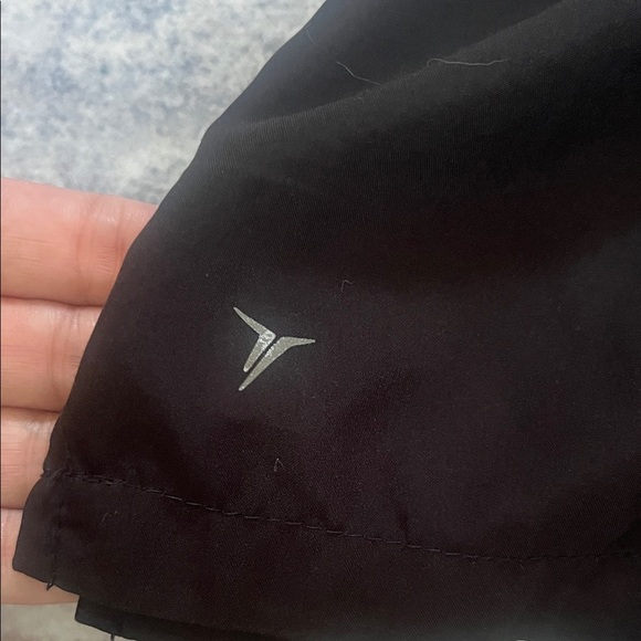 Old Navy Kids Black Shorts - Picture 4 of 5